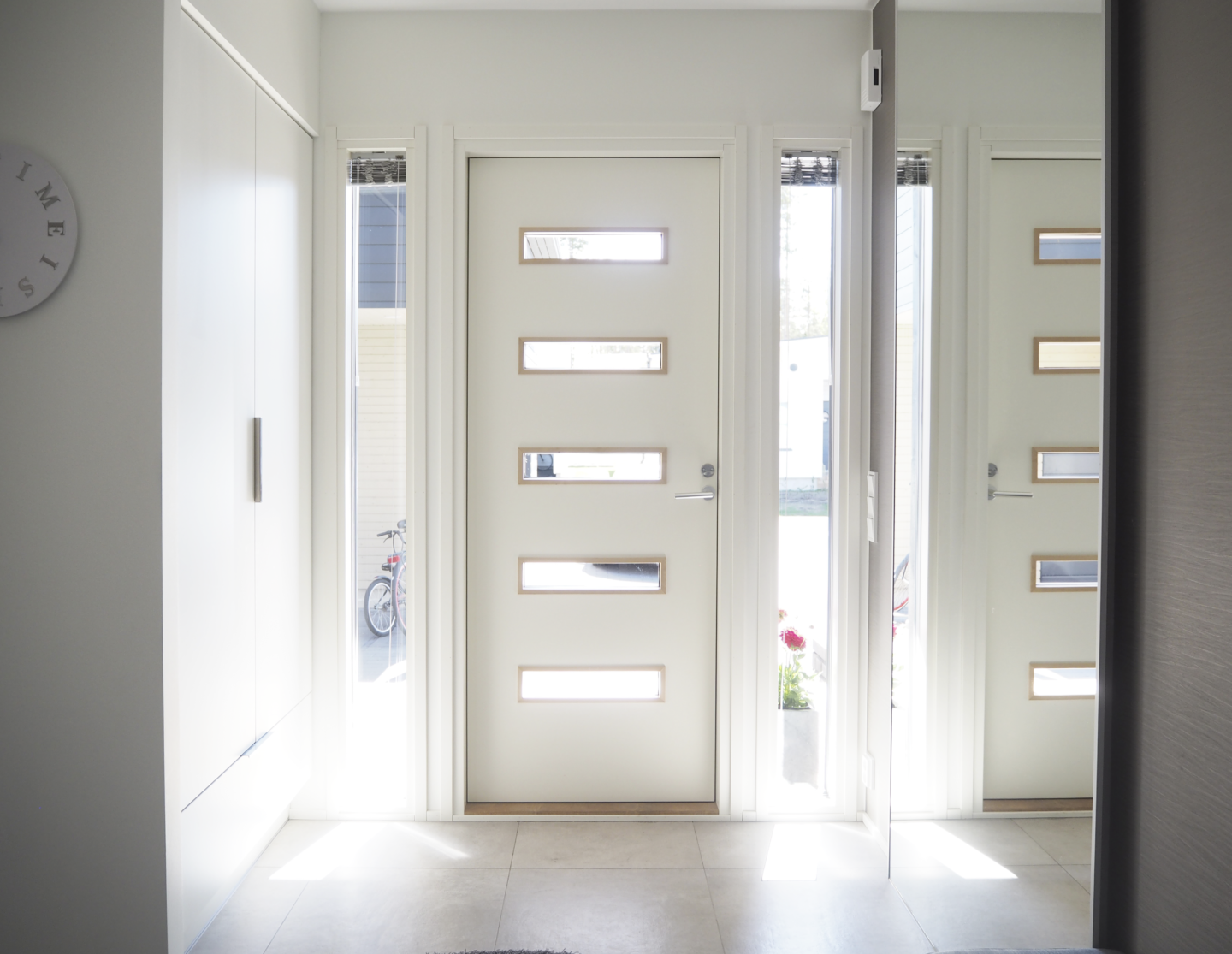 Maja välisuks Prag Thermo, Design - Image 2